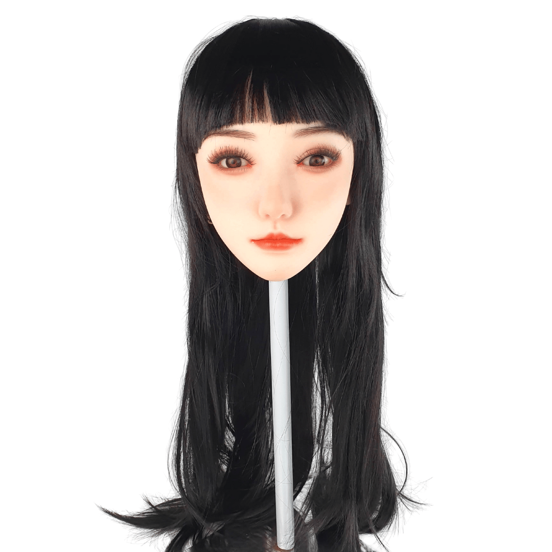 Yumi - Boneca Realística em TPE com Cabelos Pretos, Olhos Azuis, Seios Médios, Vértebras em Aço e Demais Acessórios - 35,5 kg e 1,55 Metros de Altura - 14